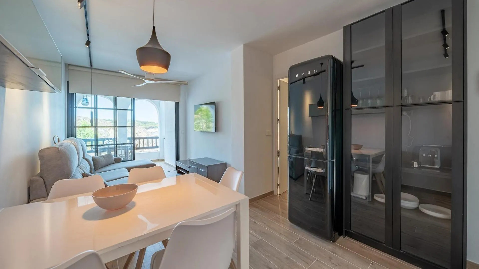 Cozy Seaside Apartment With Garden L'Escala Spain