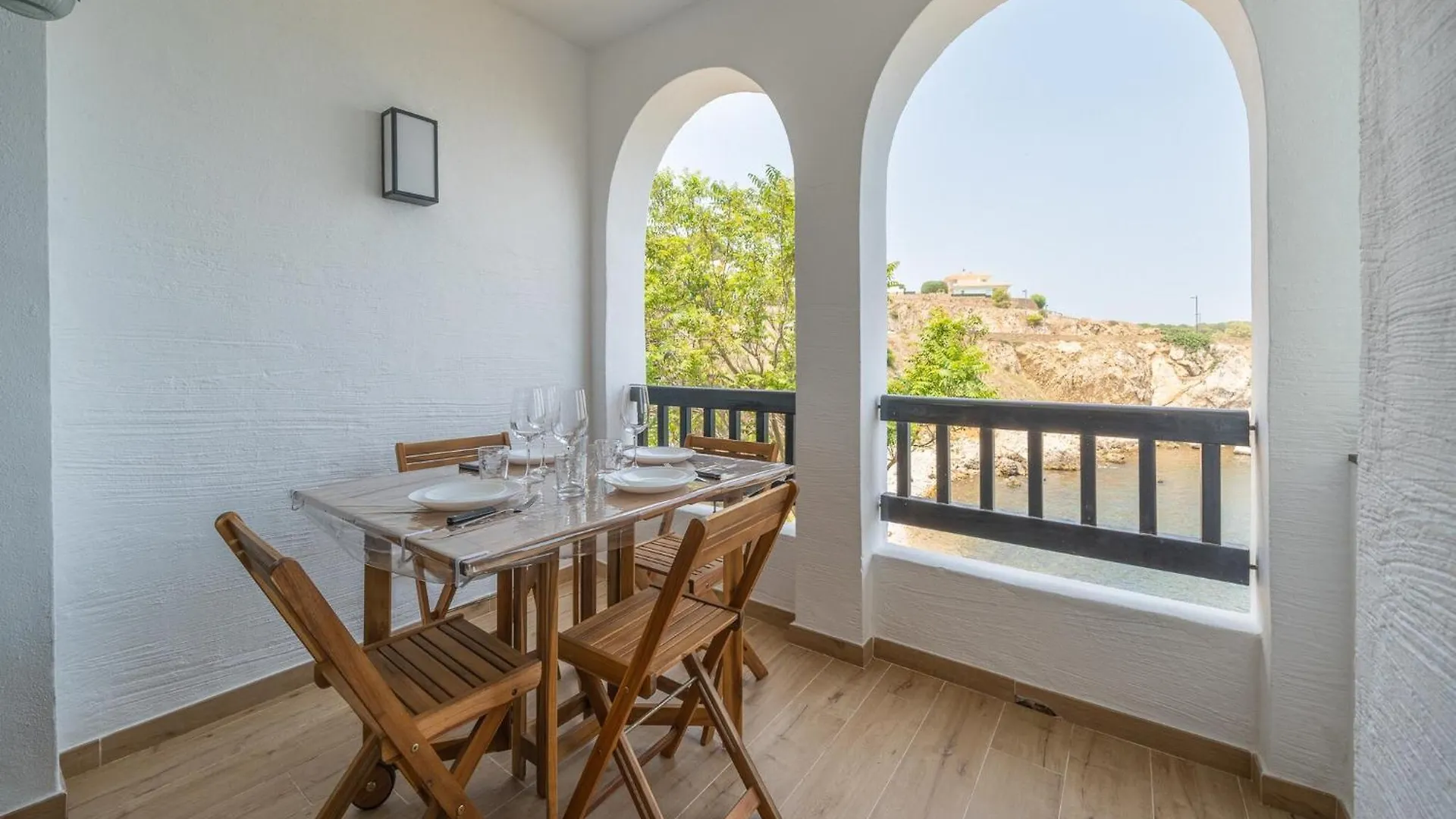 Cozy Seaside Apartment With Garden L'Escala 0*,